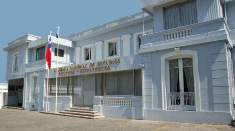 Investigan robo de 2 computadores desde las oficinas de la Anepe, donde estudió becado Daniel Andrade