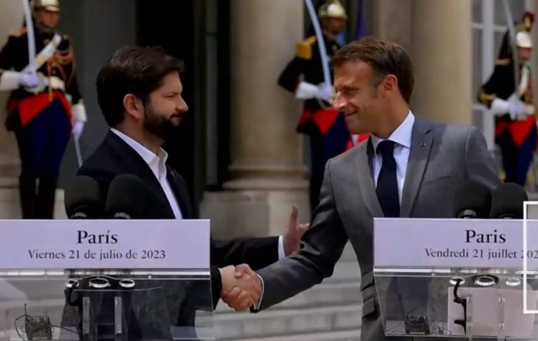 Pdte. Boric se reunió con Macron en París y valoró 
