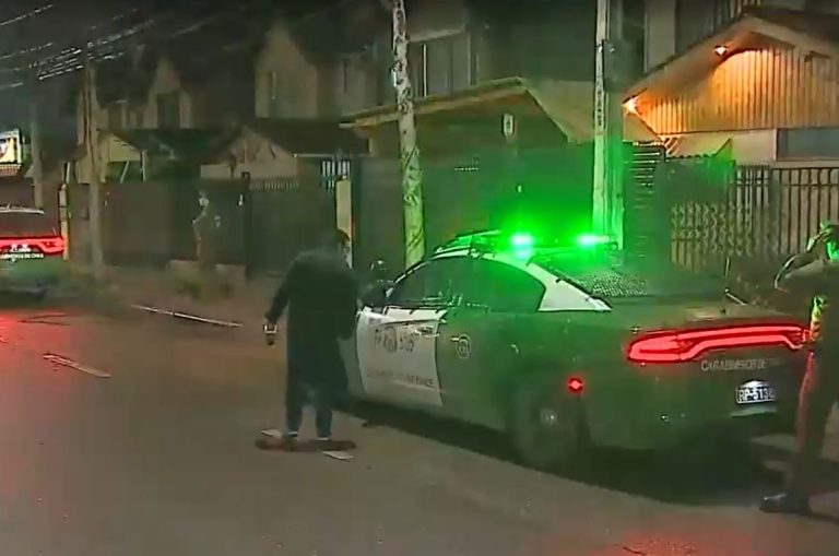 Adulto mayor sufrió violento asalto en Quinta Normal: Lo golpearon para robarle su vehículo