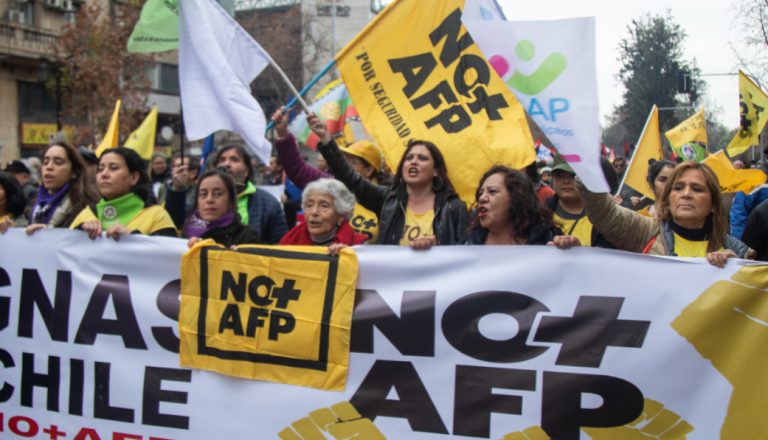 Marcha de No+AFP se tomó la Alameda: exigieron cambios a la PGU
