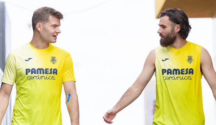 No la tendrá fácil: El complejo panorama que debe afrontar Brereton para ser titular en el Villarreal