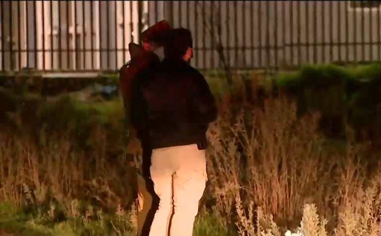 Conmoción por hallazgo de cuerpo de mujer en zanja en Puente Alto: Cadáver llevaría dos semanas en el lugar