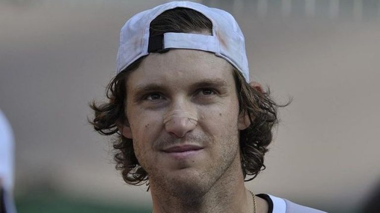 Nicolás Jarry ganó en Wimbledon y enfrentará a Carlos Alcaraz