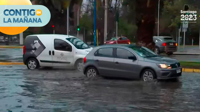 ¡Con solo 12 mm de lluvia! Calle aledaña al Parque O’Higgins vuelve a inundarse