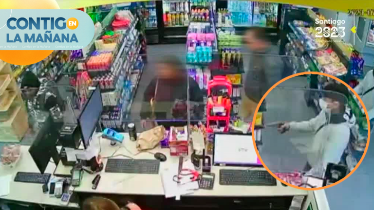 ¡Impactante! Registro capturó momento exacto en que banda asaltó local en Ñuñoa