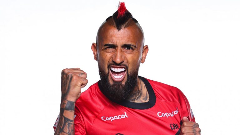 ¡Con el 23! Arturo Vidal fue presentado oficialmente en su nuevo club