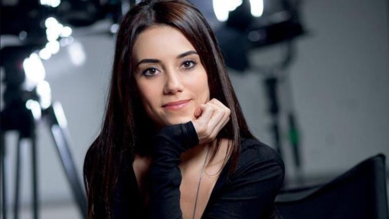 Protagonista de Madre reveló estar enamorada tras sus vacaciones en España