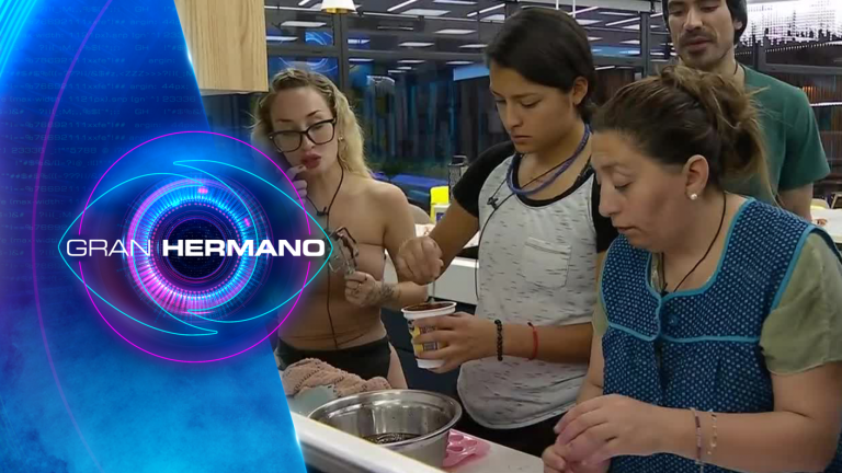 ¡Toda una chef! Jennifer sorprendió a sus compañeros con chocolates y mermelada casera