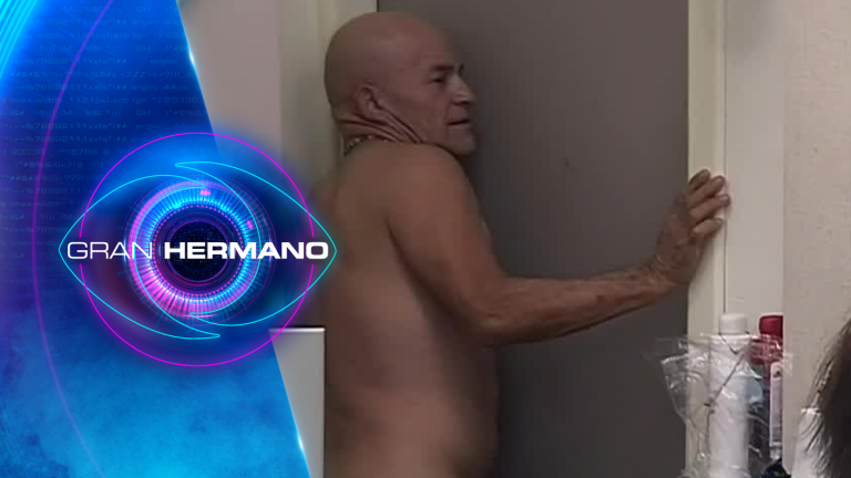 ¿Nuevo plan para espiar? Pincoya y Francisco muestran su técnica para escuchar conversaciones ajenas