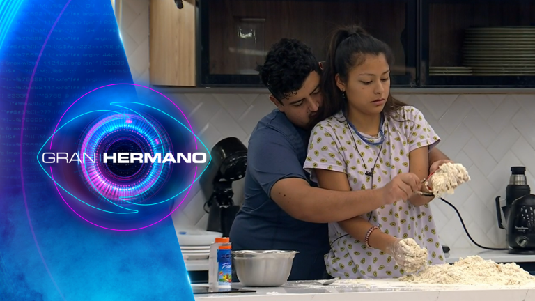 ¡No resultó! Coqueto movimiento de Rubén terminó en pequeño accidente en la cocina