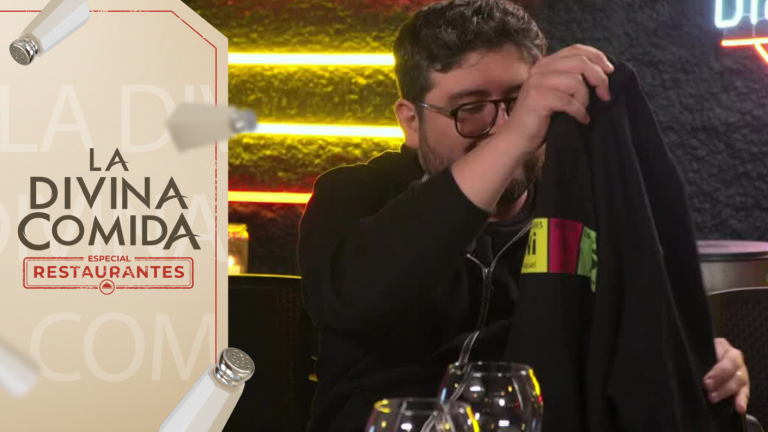 De un reloj matemático a elementos de cómic: Los regalos ñoños que recibió Luis Slimming