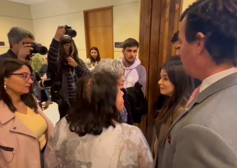 Pizarro y Barchiesi protagonizaron intenso encontrón tras insulto en el Congreso: 