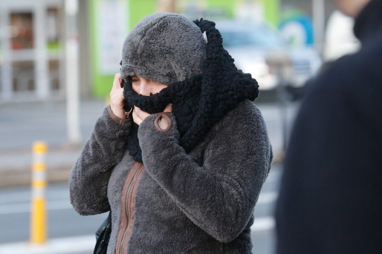 ¿Vuelve la lluvia a Santiago? Revisa cuándo y dónde podrían caer precipitaciones en la Región Metropolitana