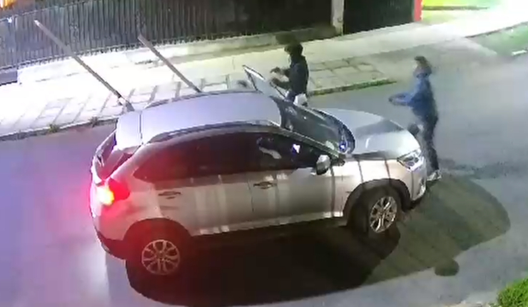 “Se repite el modus operandi”: Delincuentes asaltan a conductor de aplicación en La Cisterna