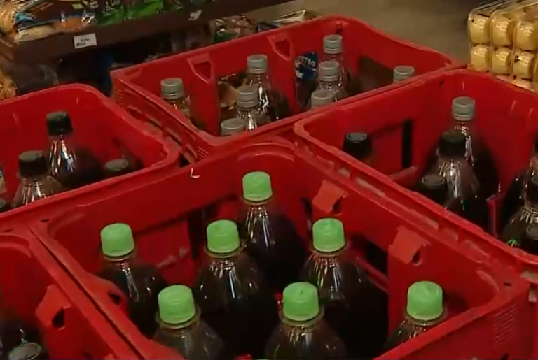 Comercio deberá tener opciones de bebestibles con envases retornables de manera obligatoria