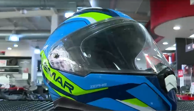 Proyecto de ley obligará a conductores a grabar placas patentes en cascos y vehículos