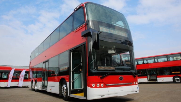 Buses de dos pisos llegan a Chile: ¿Cómo se ven por dentro y cuáles son sus características?