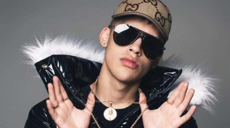 ¡Se fue mundial! Cris Mj es el primer artista chileno que entra al Hot 100 Billboard