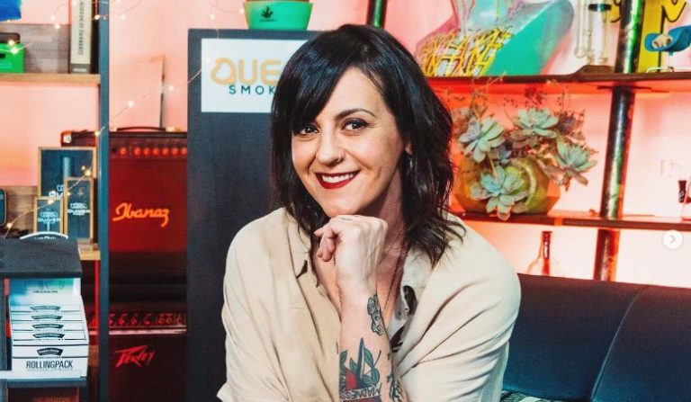 Jani Dueñas anunció sorpresivo retorno a los escenarios a 4 años de su presentación en el Festival de Viña