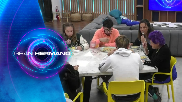 “Y después se molestan si están en placa”: El ácido comentario de Trini por enojo de Pincoya