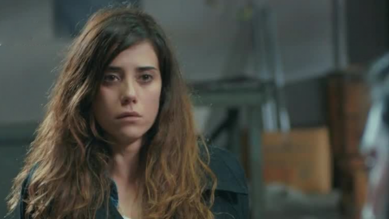 “No sabes nada sobre mí”: Cengiz y Zeynep tuvieron una íntima conversación sobre su infancia