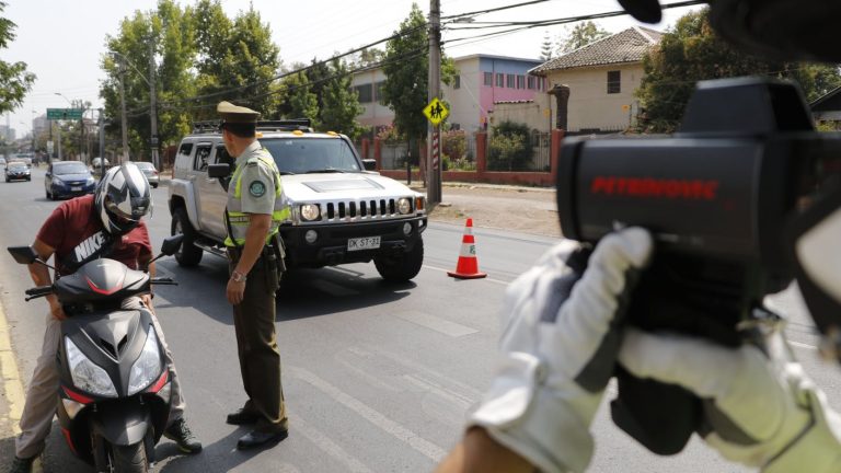 Infracciones de tránsito: ¿Cuáles son los valores y los tipos de multas en Chile?