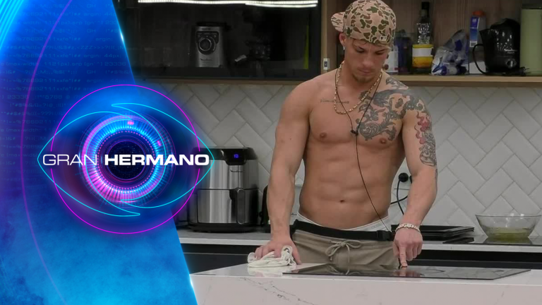 “Yo no puedo con eso”: Raimundo dejó reluciente la cocina y repasó a sus descuidados compañeros