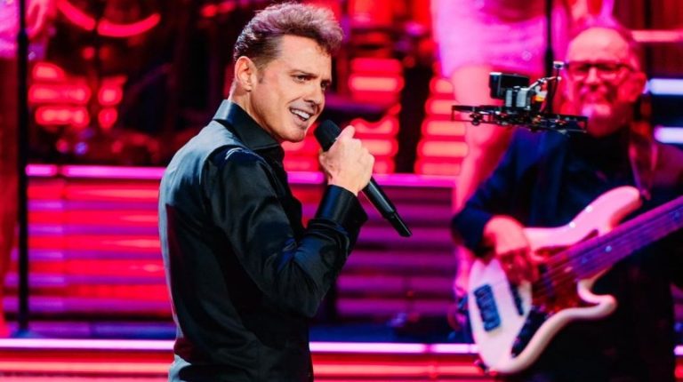 Alcanza los 9 dígitos por noche: ¿Cuánto cobra Luis Miguel por cada concierto en Chile?