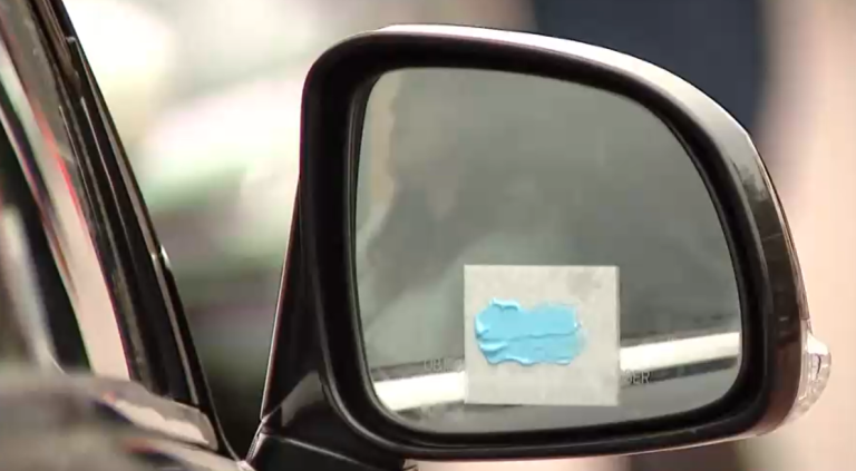 Autos nuevos deberán ser comercializados con la patente grabada en ventanas y espejos