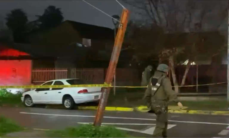 Niña de 13 años murió tras balacera en Recoleta y joven de 17 años está en riesgo vital