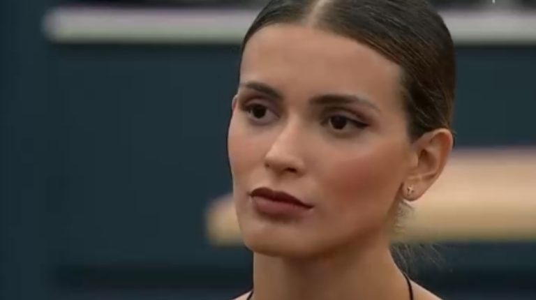 Reacción Coni a voto legado de Francisca y se refiere al conflicto: 