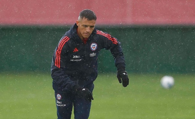 Uno menos: Alexis no viajaría a Uruguay para el estreno de Chile en las Clasificatorias