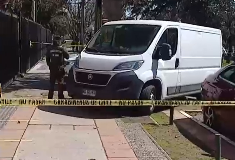 Carabinero de civil frustró asalto a tiros en local de celulares: Delincuente terminó baleado