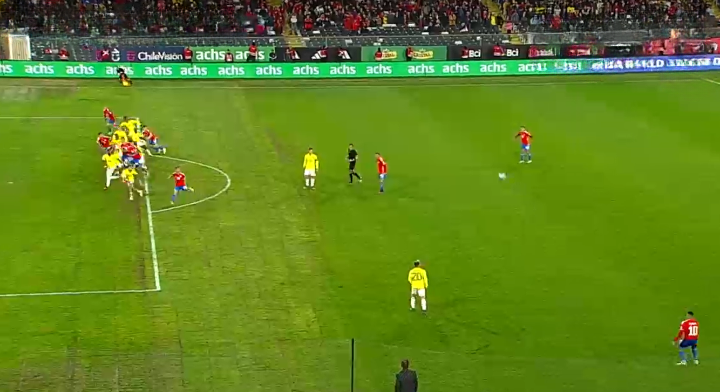 ¿Anulado correctamente? Así fue el gol que no se le convalidó a Guillermo Maripán ante Colombia