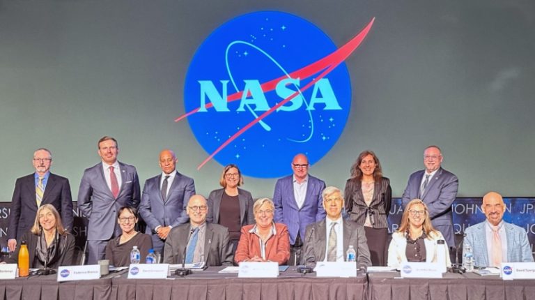 Nasa entrega informe de fenómenos anómalos no identificados y busca información que los explique