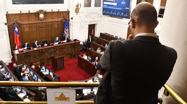 Tensión y cruce de palabras en la oposición marcan primer pleno de la Propuesta Constitucional