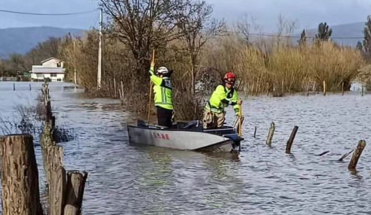 Sistema frontal mantiene a más de 11 mil personas aisladas en el sur del país