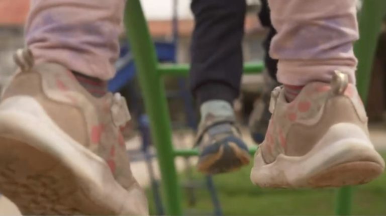 Critican a Mejor Niñez por separación de hermanos menores de edad tras orden del juzgado