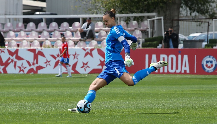 La Roja femenina volvió a derrotar a Nueva Zelanda en histórico partido de Christiane Endler