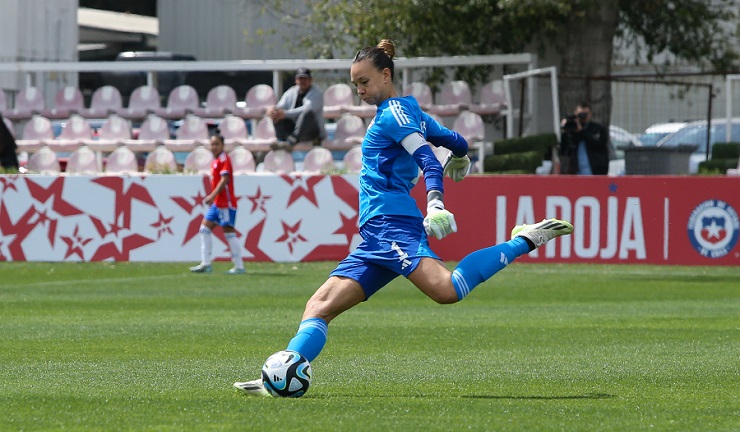 Christiane Endler reacciona tras cumplir 100 partidos con La Roja: 