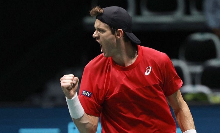 Nicolás Jarry tumbó a Tsitsipas y se instaló en la segunda ronda del ATP 500 de Beijing