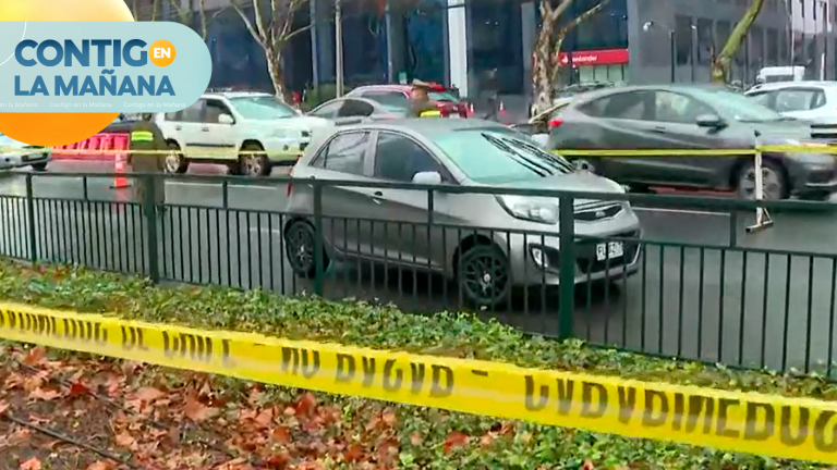 Último minuto: Encuentran cuerpo sin vida al interior de un vehículo en Las Condes