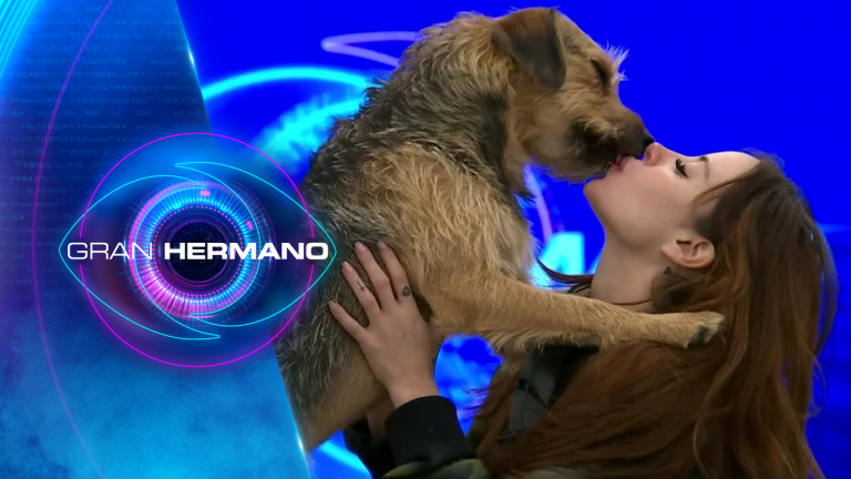 ¿Cambió a Coni? Ignacia Michelson sufrió un ataque de besos de Bigote en Gran Hermano