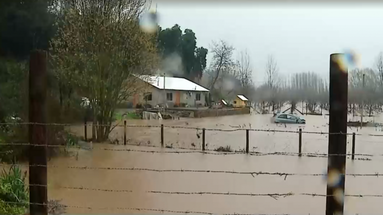 Gobierno busca dar solución a daños provocados por sistema frontal en la zona centro-sur