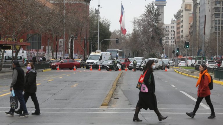 Estos son los desvíos y cortes de tránsito en el centro de Santiago durante el 11 de septiembre