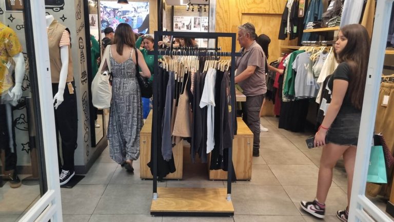 Cyber Monday 2023: Abren más de mil cupos de trabajo con sueldos de hasta $850 mil