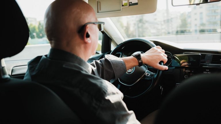 ¿Cómo adaptarse al reglamento para las apps de movilidad? Los requisitos que podría tener la Ley EAT