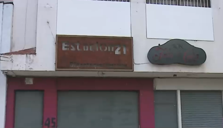Hombre resultó baleado tras salir de discoteque en San Bernardo: Sujetos dispararon desde vehículo