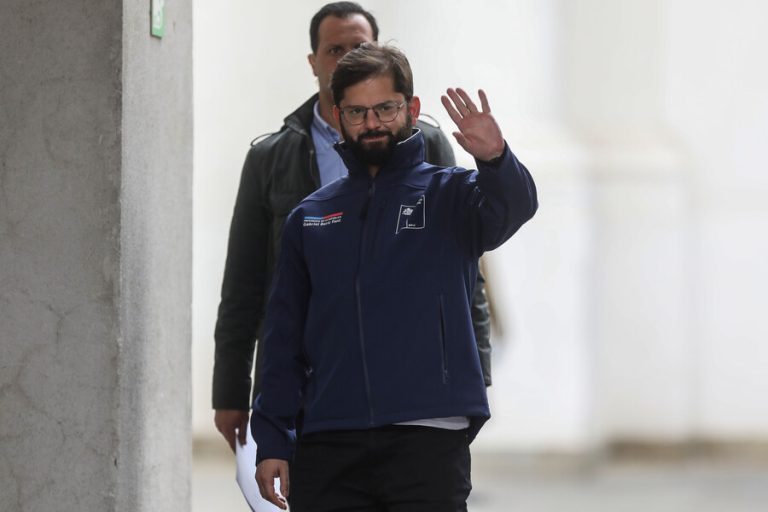 Gira de pdte. Boric a China: ¿Cuál será su agenda y quiénes lo acompañarán?