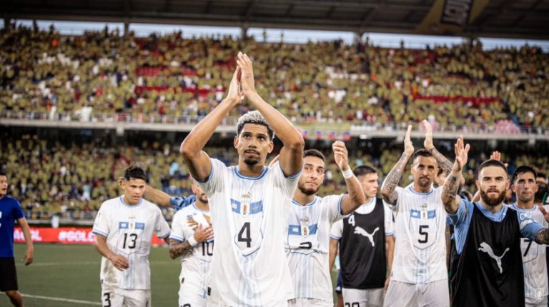 El Uruguay de Bielsa rescató un agónico empate ante Colombia por las Clasificatorias al Mundial 2026